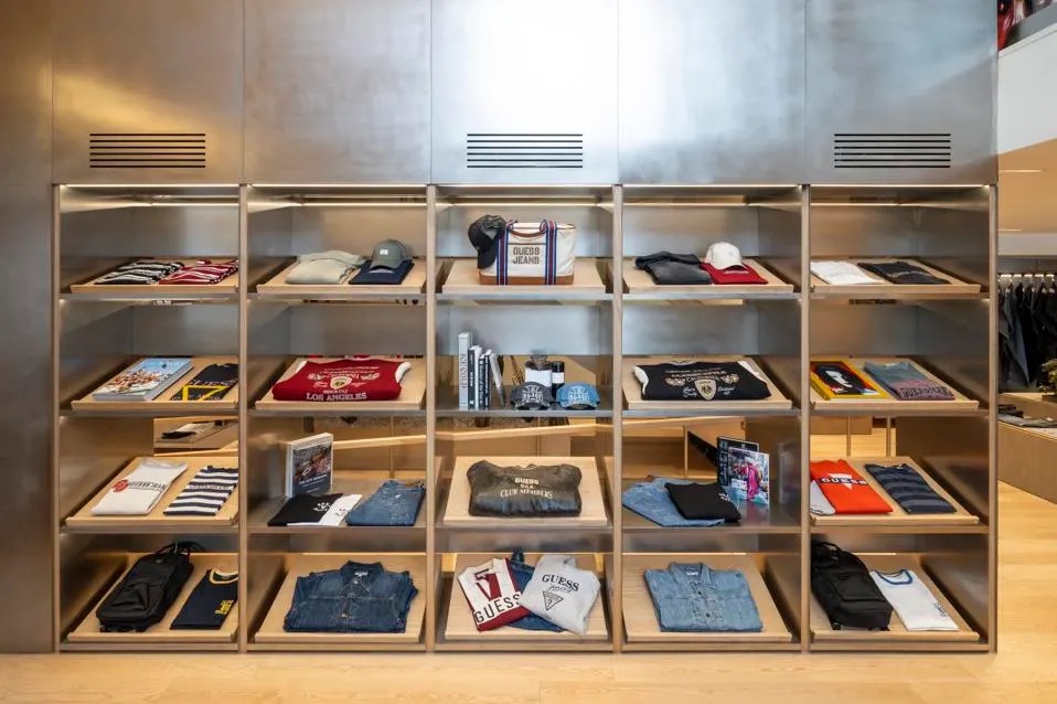 guess store 2